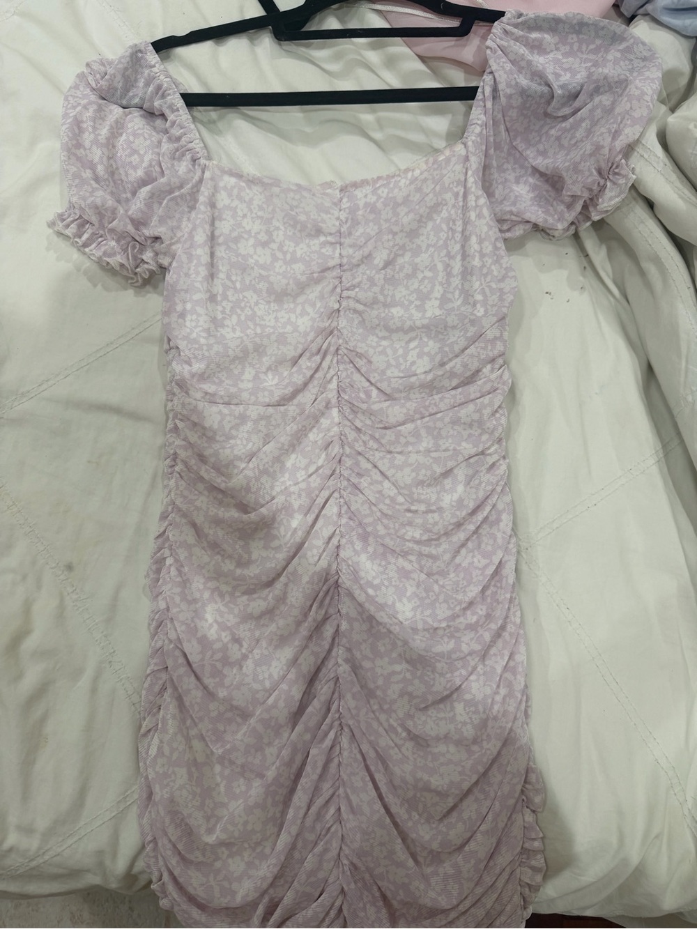 Le Lis Lilac Floral Puff-Sleeve Ruched Dress - Picture 3 of 3